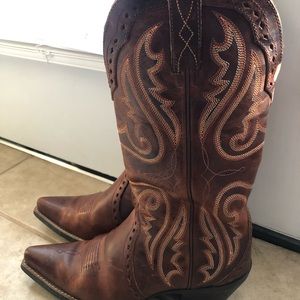 Women’s cowboy boots